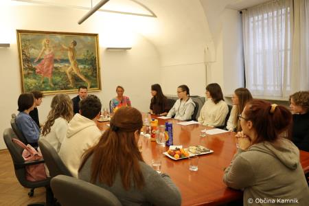 Dijaki GSŠRM o zaključkih na Mladinskem parlamentu Alpske konvencije (YPAC) (1)